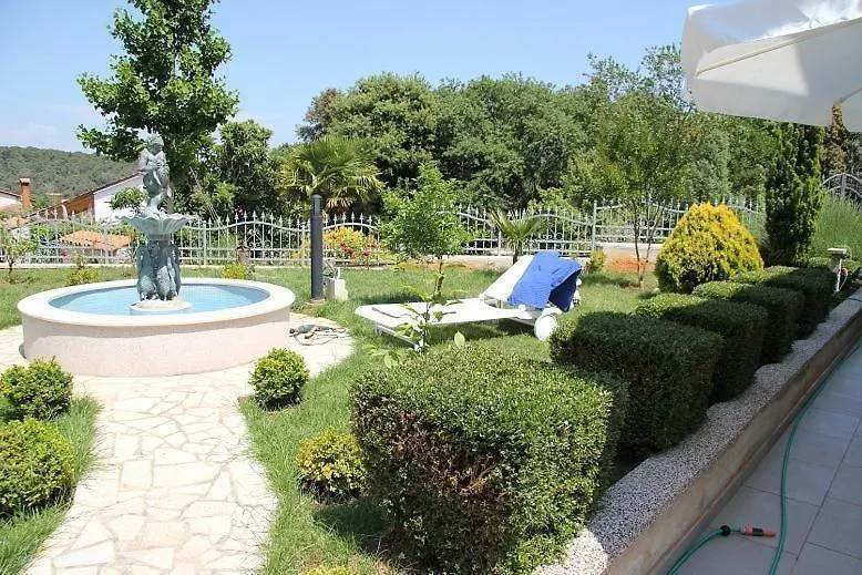 Apartment Studio Apartement In Banjole Mit Garten, Terrasse