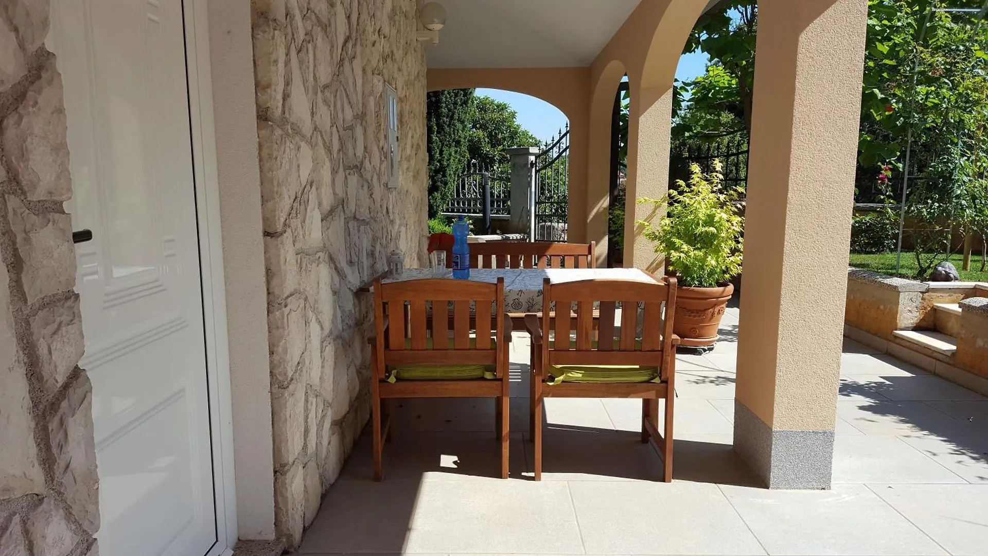 Apartment Studio Apartement In Banjole Mit Garten, Terrasse Croatia